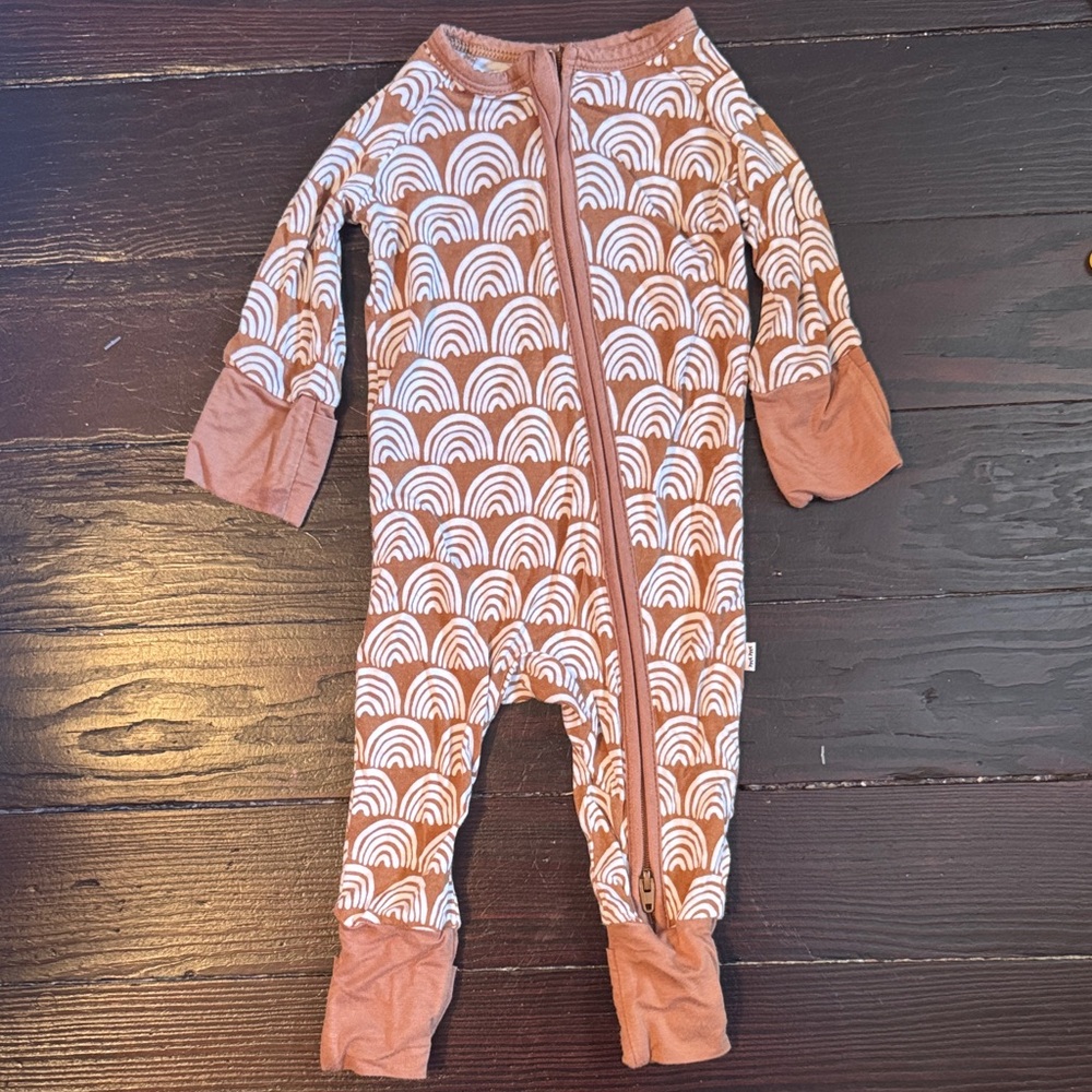 Little Sleepies Brown and White Rainbow Footies